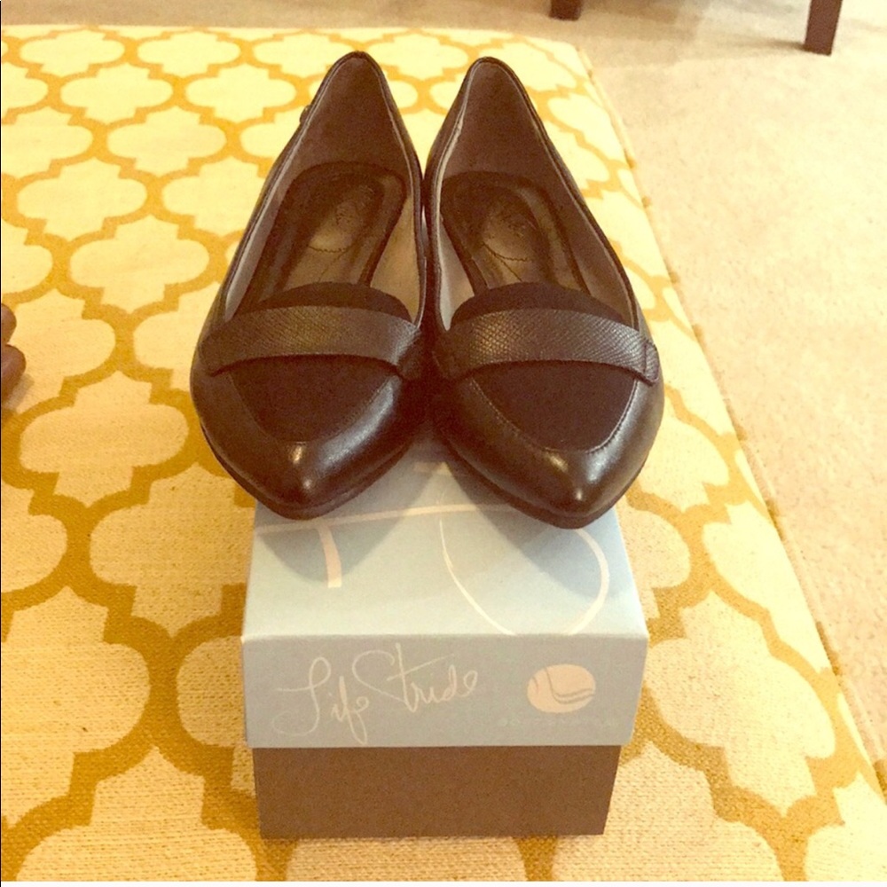 Black Flats